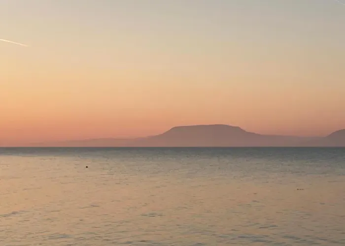 Wine & Space At Balaton Appartement *